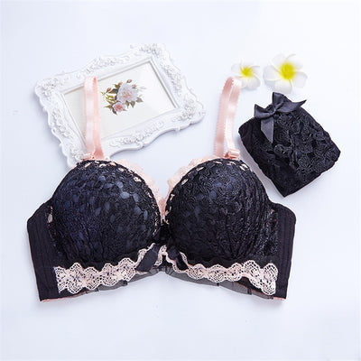 New Push Up Black Sexy Bra Set Wireless Brassiere Set Eyelash Deep V Bras Lace Lingerie Set Embroidery Women Underwear Panties